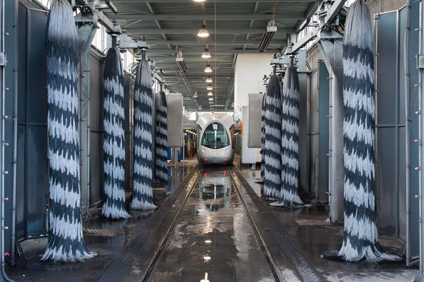 Maintenance machine nettoyage tramway